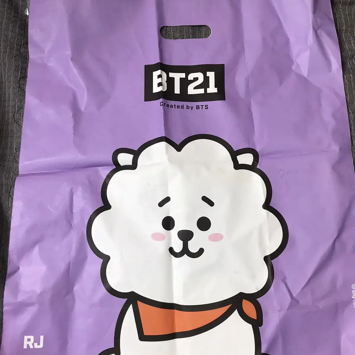 방탄소년단 하이브큐알2개+치미리유저블컵+bt21쇼핑봉투+매직샵팔찌+비공굿