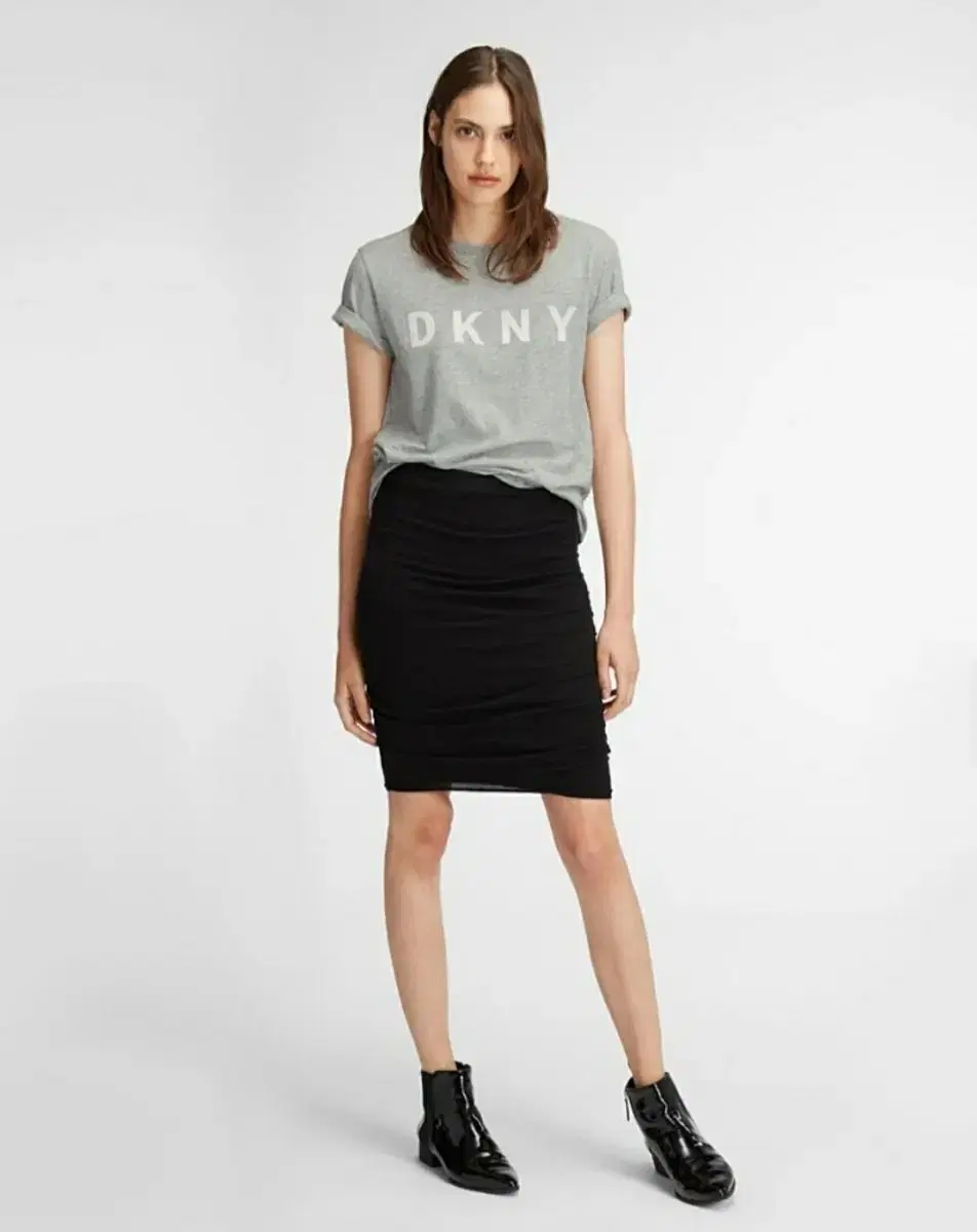 dkny logo tee M사이즈(66)