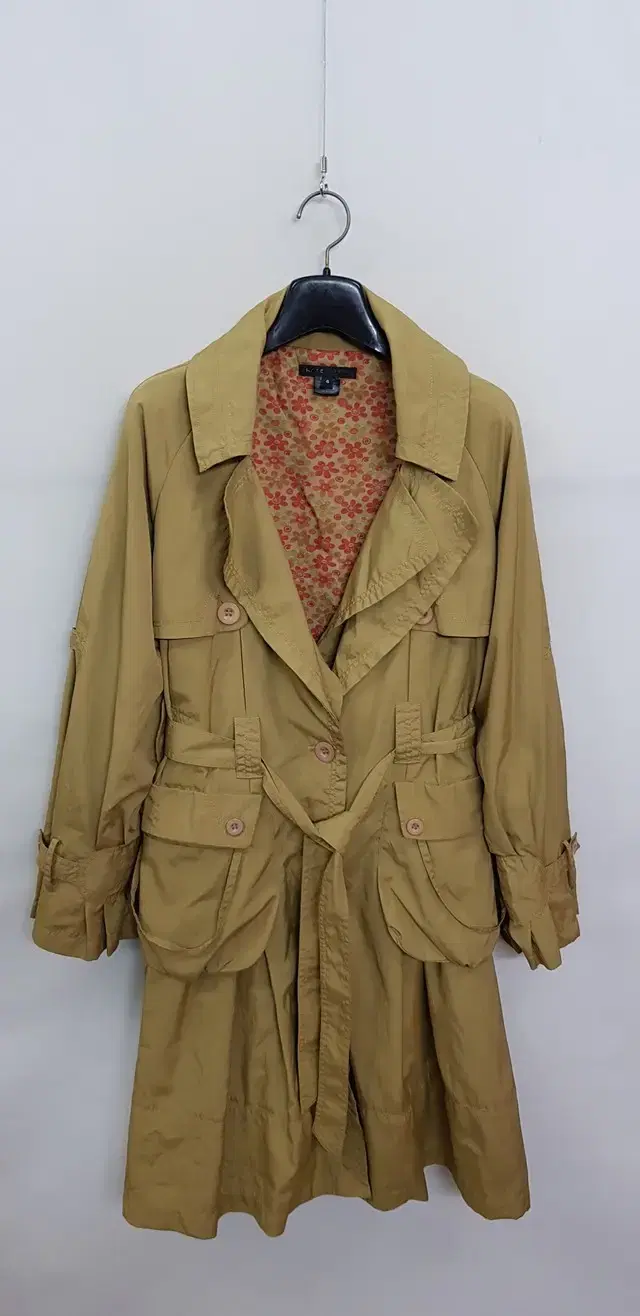 (size 4 / 66) Marc Jacobs Women's Trench Coat