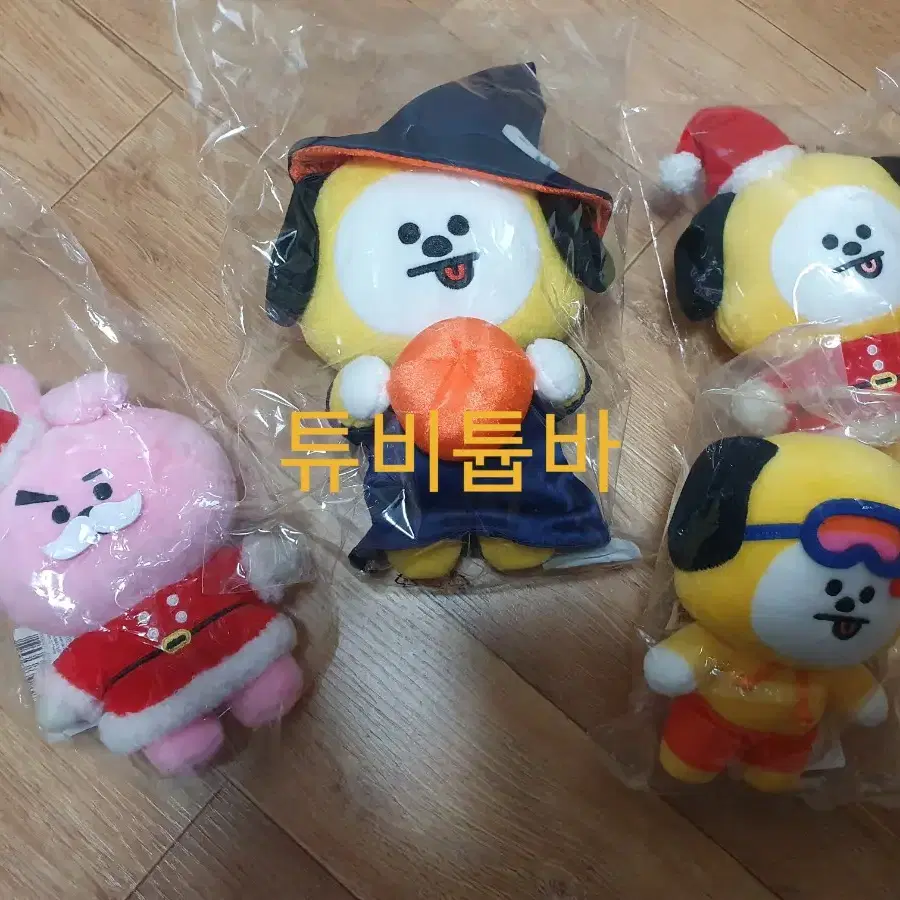 BT21치미 쿠키 할로윈 윈터 썸머 스탠딩돌