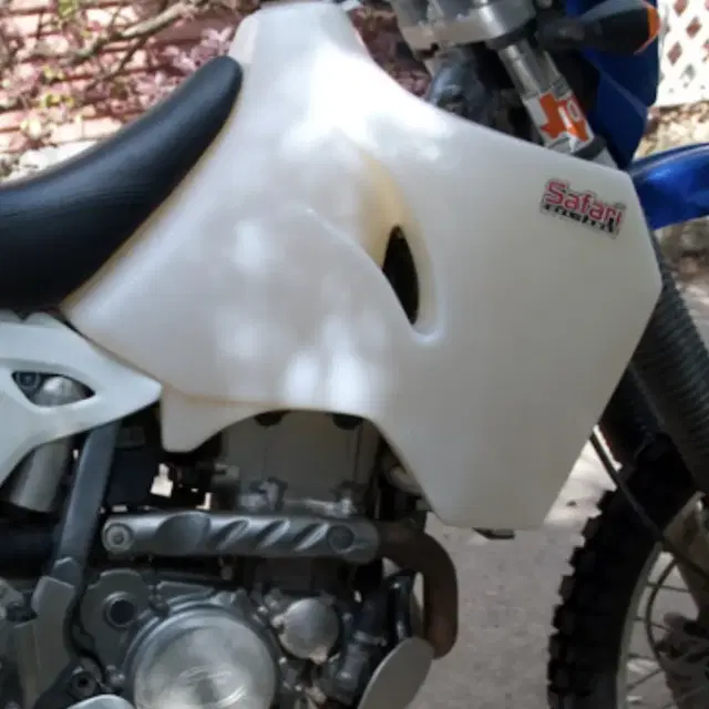 suzuki drz400sm, s 사파리 탱크