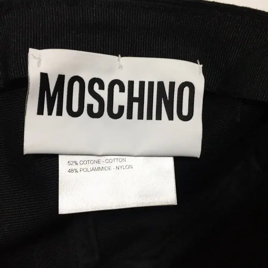 모스키노 스냅백 블랙 (moschino)