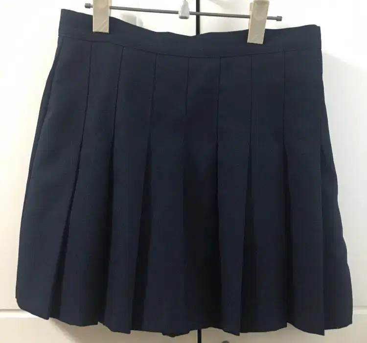 Navy blue tennis skirt