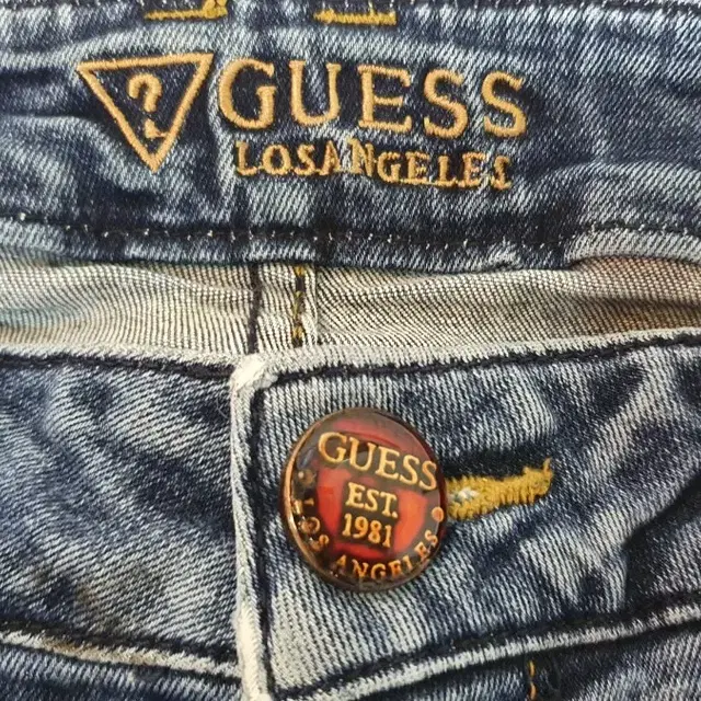 게스GUESS 로스엔젤레스 금장레드코팅진