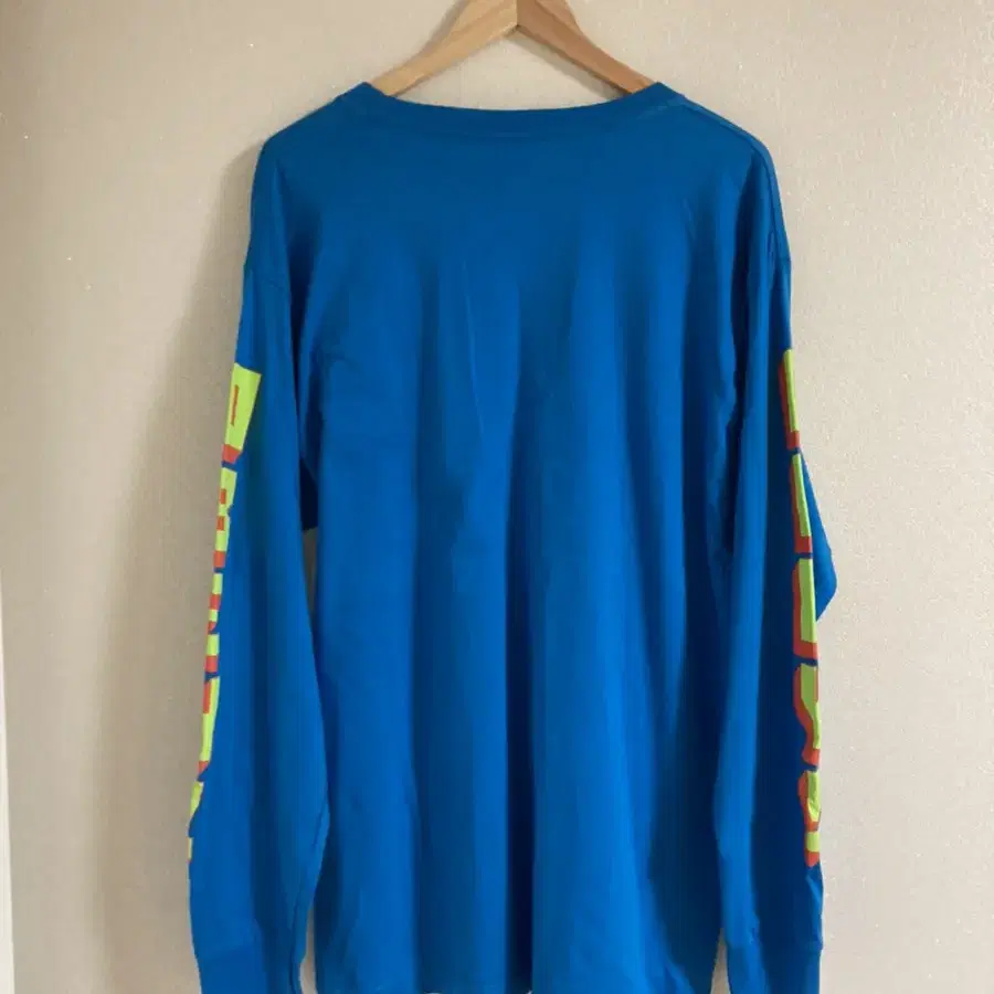 obey new world basic ls tee blue