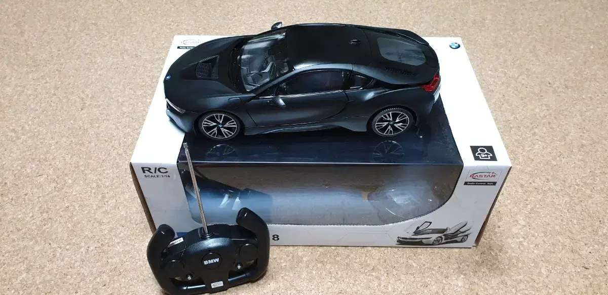 라스타 BMW i8 rc 카