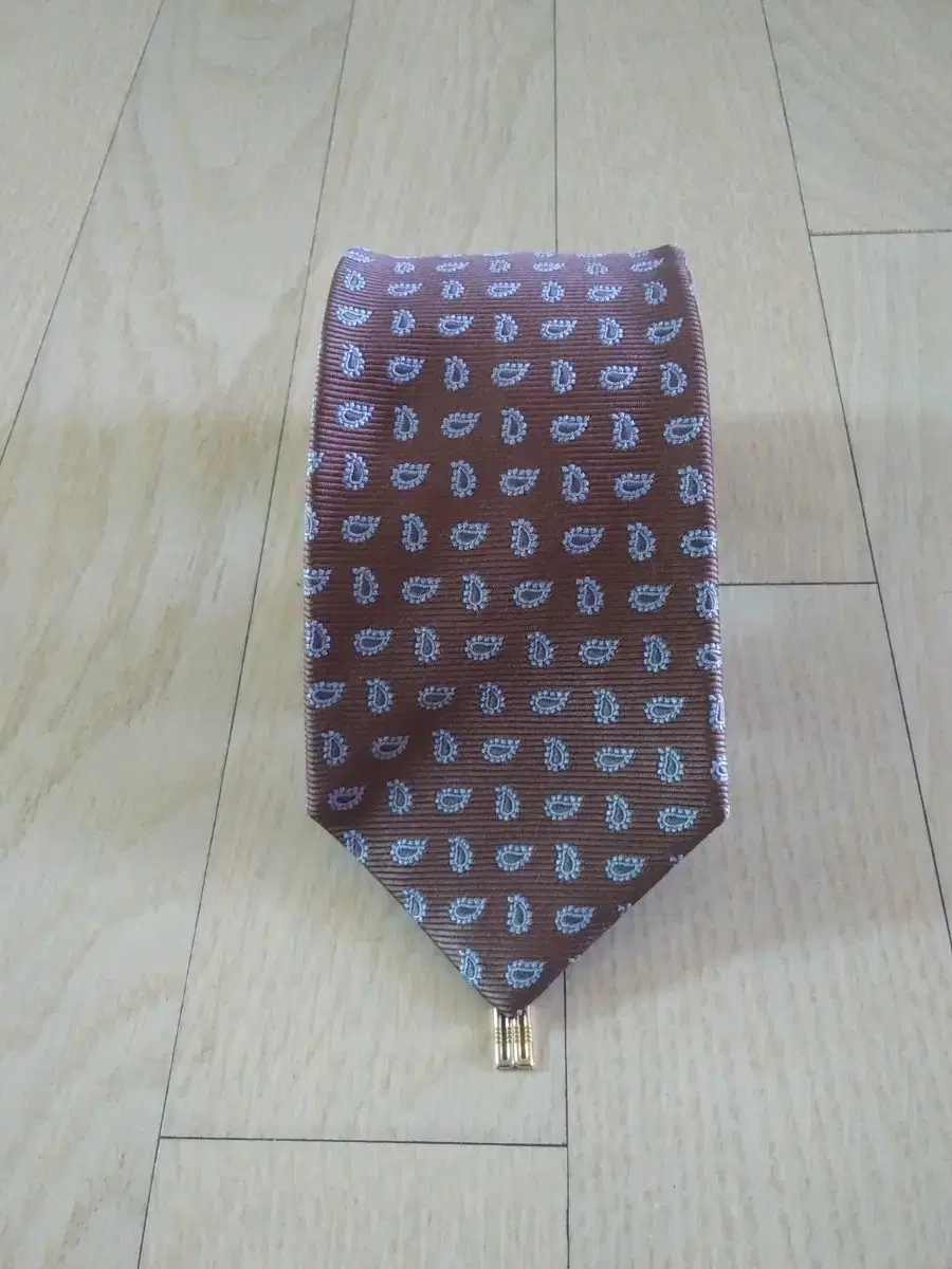 Genuine Dax Keum Logo Slim Necktie