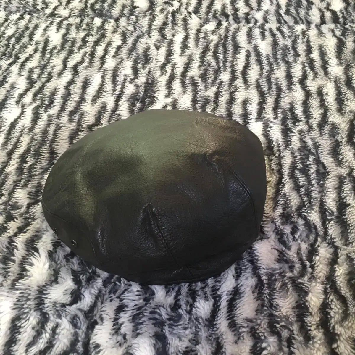 VINTAGE LEATHER BERET