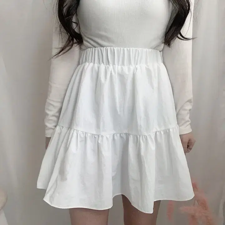 * (속바지내장) 새것 프릴 스커트 화이트 color free size