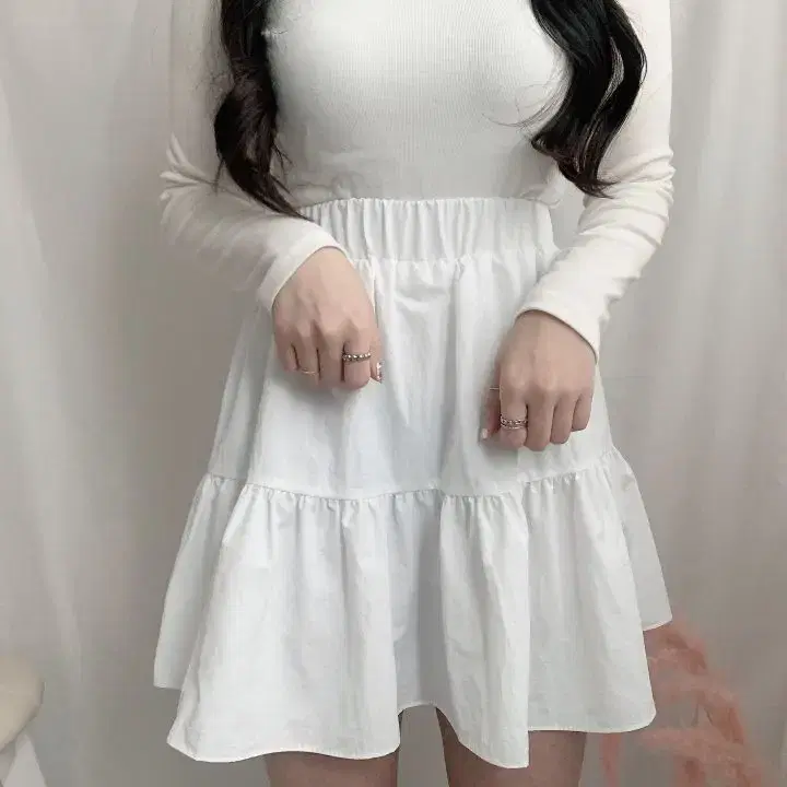 * (속바지내장) 새것 프릴 스커트 화이트 color free size