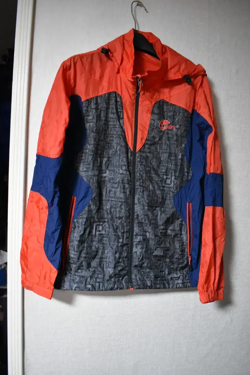 [100] Nepa Men's Lightweight Windbreaker