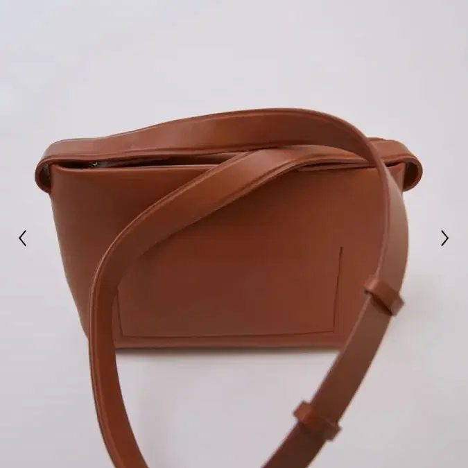 아크네스튜디오 acne studio 무스비 숄더백 knot handbag