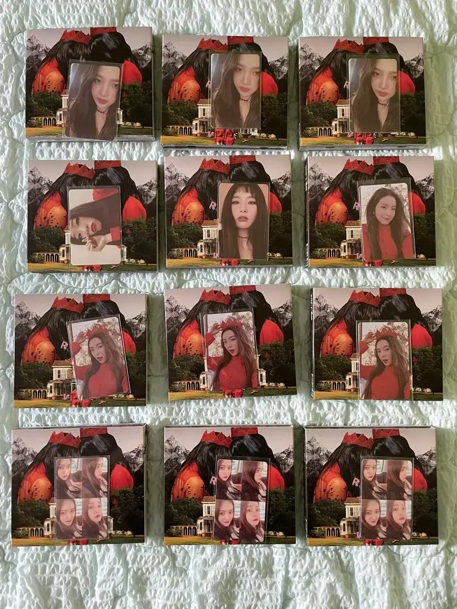 Red Velvet Peekaboo photocard sells photocards