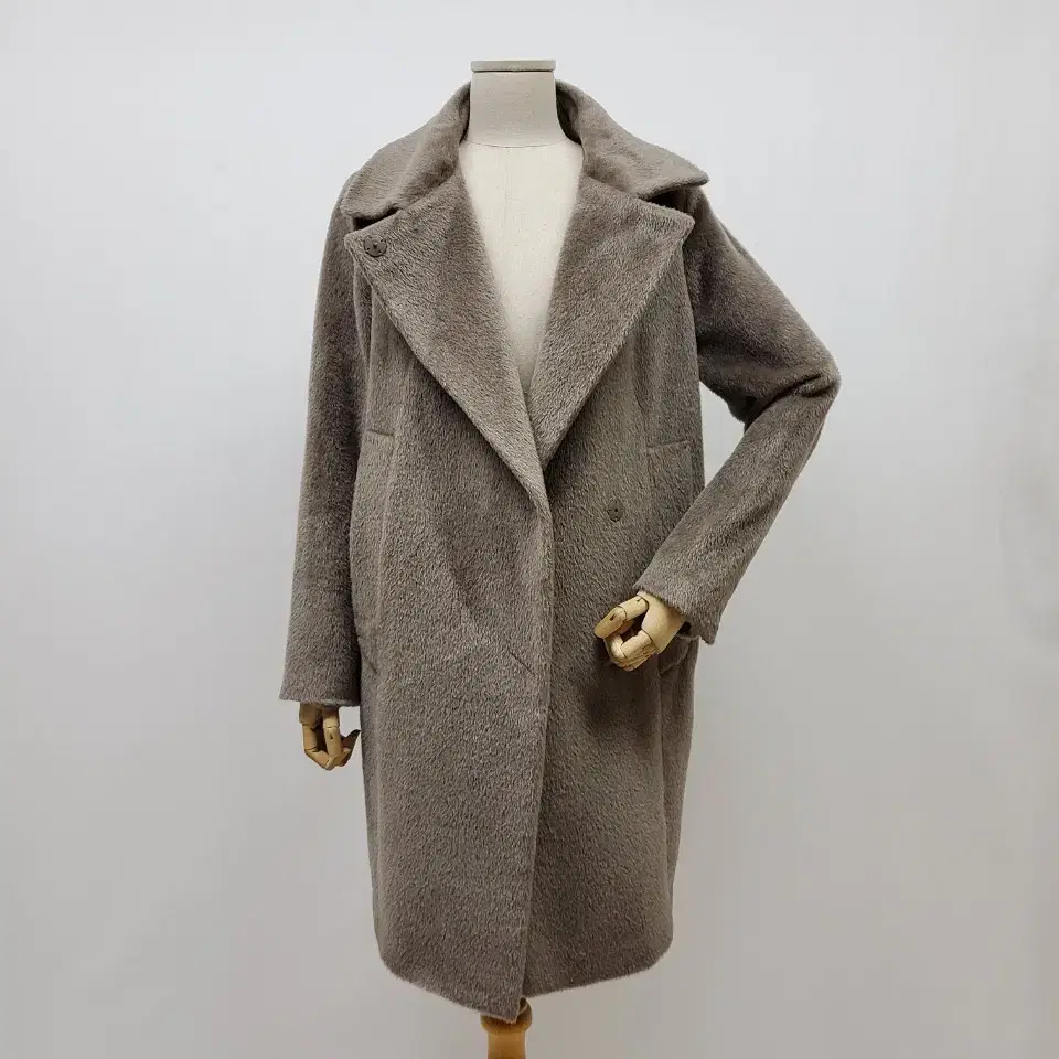 Genuine Mishamo blend coat