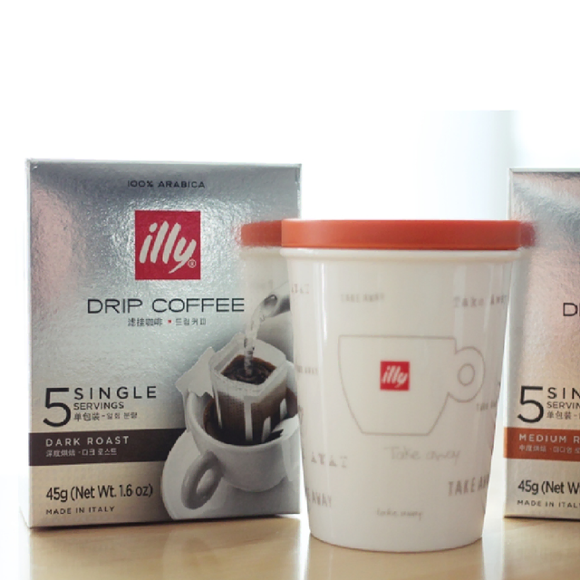 일리(illy) 페이퍼도자 머그컵