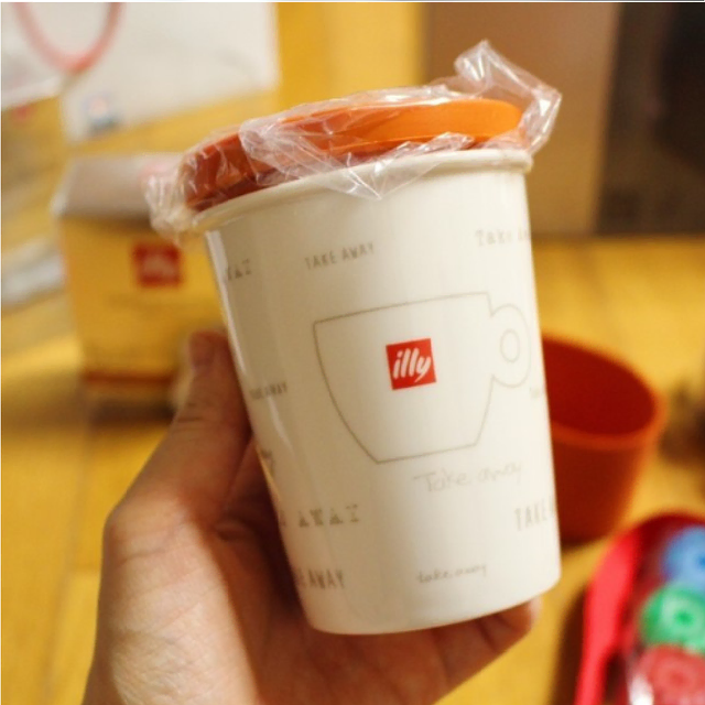 일리(illy) 페이퍼도자 머그컵