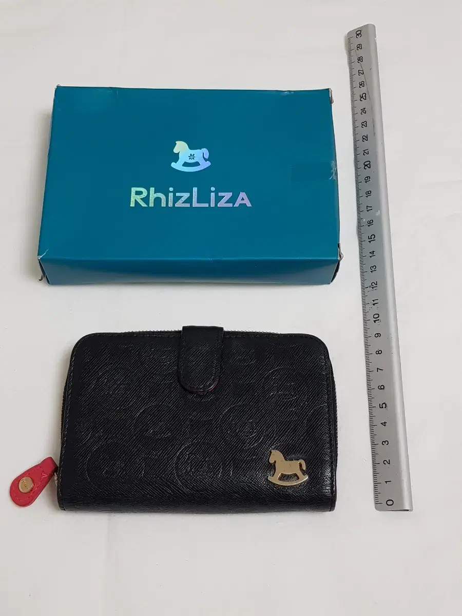 Leather wallet (available for exchange) Share