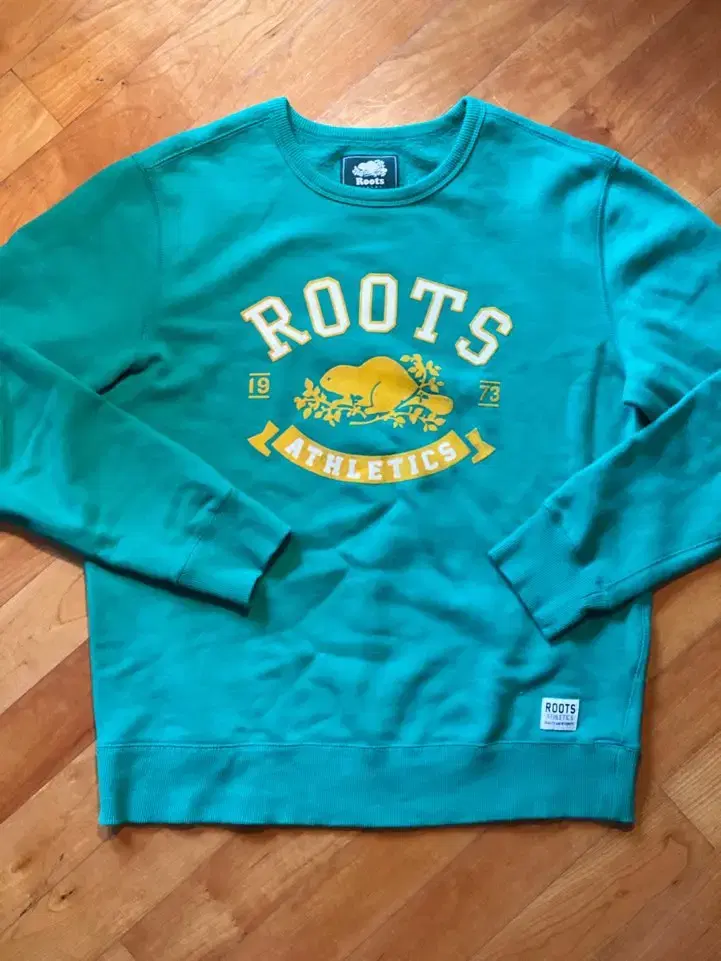 ROOTS Man to Man Roots Canada (New)