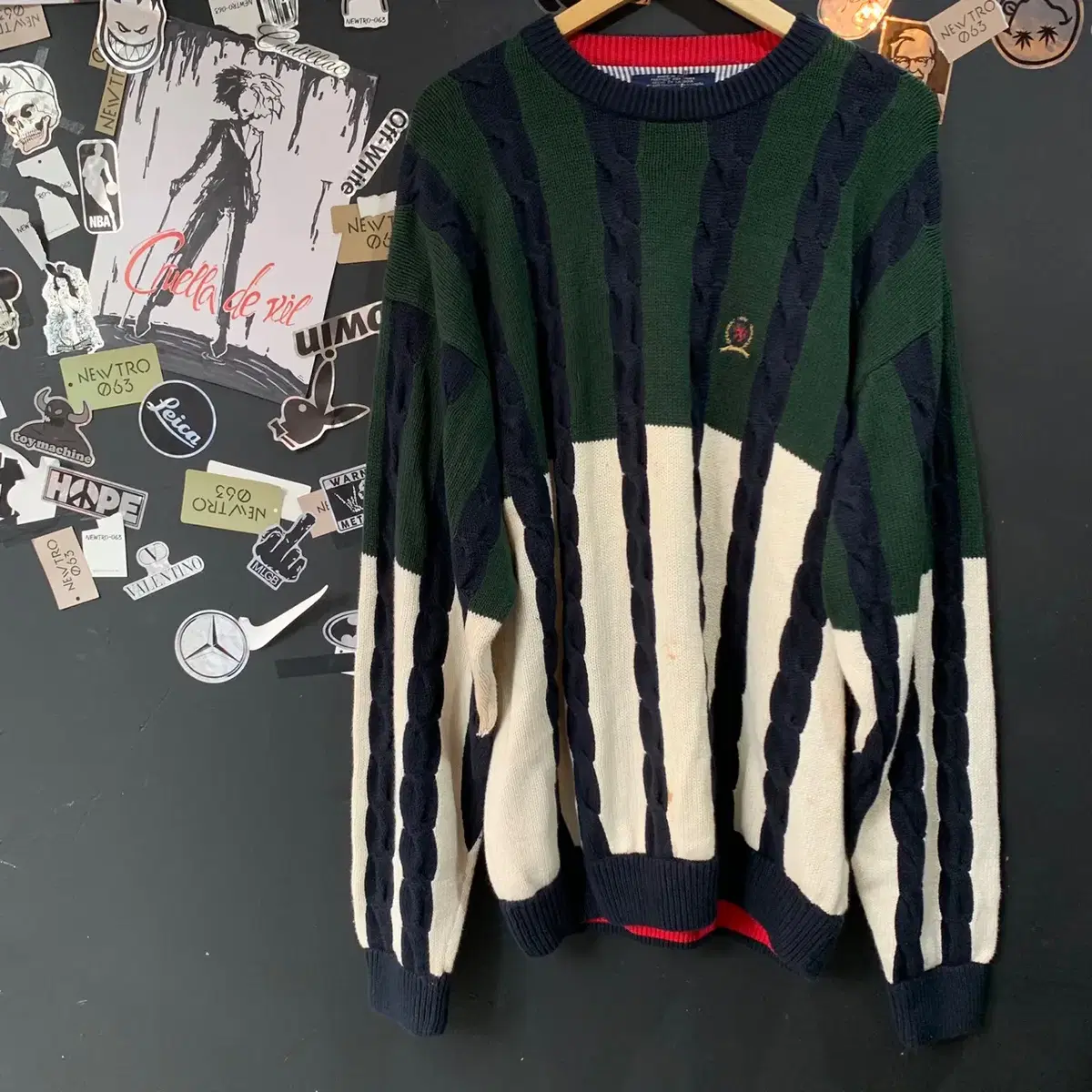 Tommy Hilfiger Unique Stripe Round Knit 2XL, 120