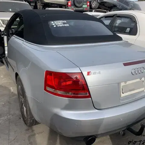 아우디 a4 b7 2007년 2.0tfsi 부품 분해 판매합니다?