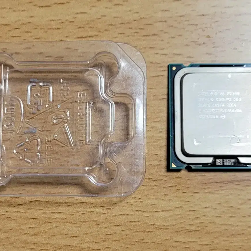 CPU 인텔코어2 듀오 E7200 2.5GHZ 판매해요~~(반택포함)