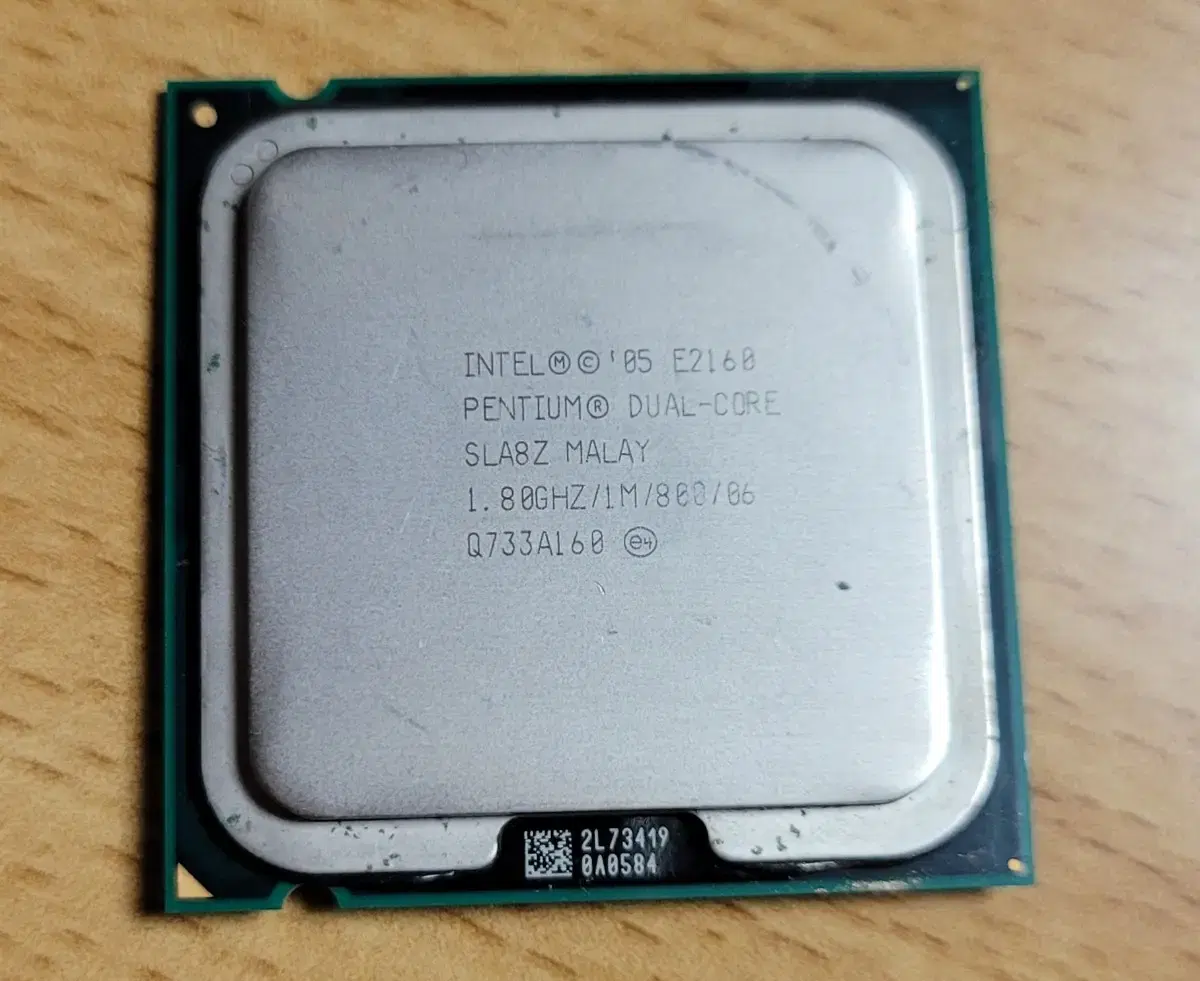 CPU 인텔 펜티엄 듀얼코어 E2160 1.8GHZ 판매해요~(반택포함)