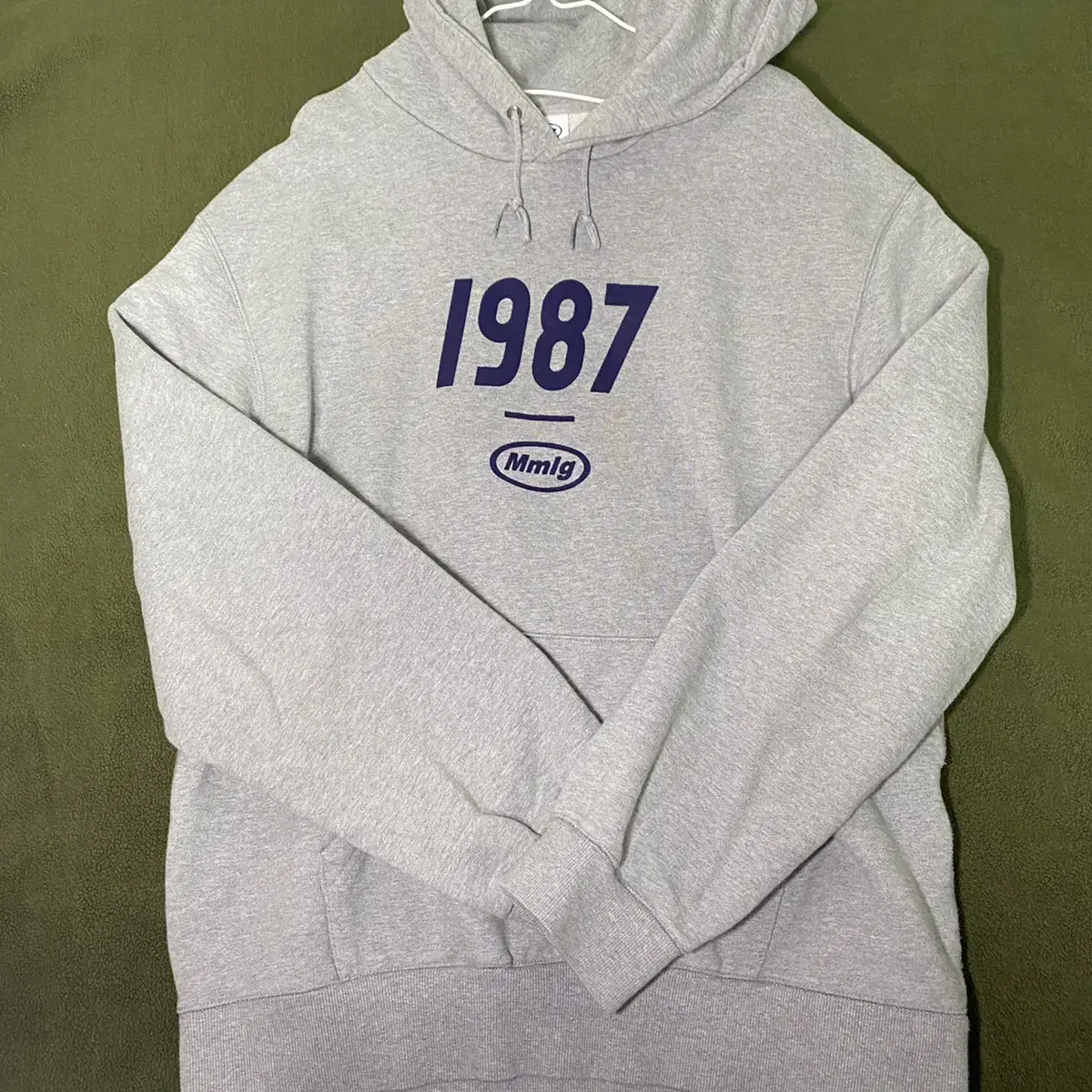 1987 mm Hood L