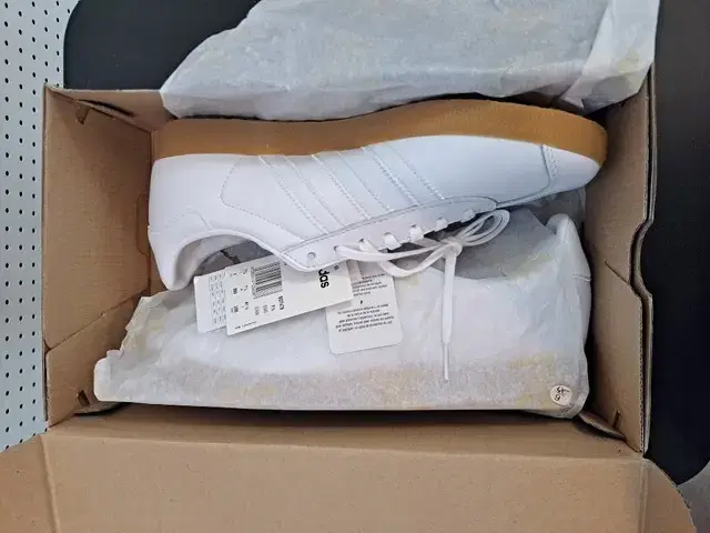 아디다스 ADIDAS BD7479 (260사이즈)