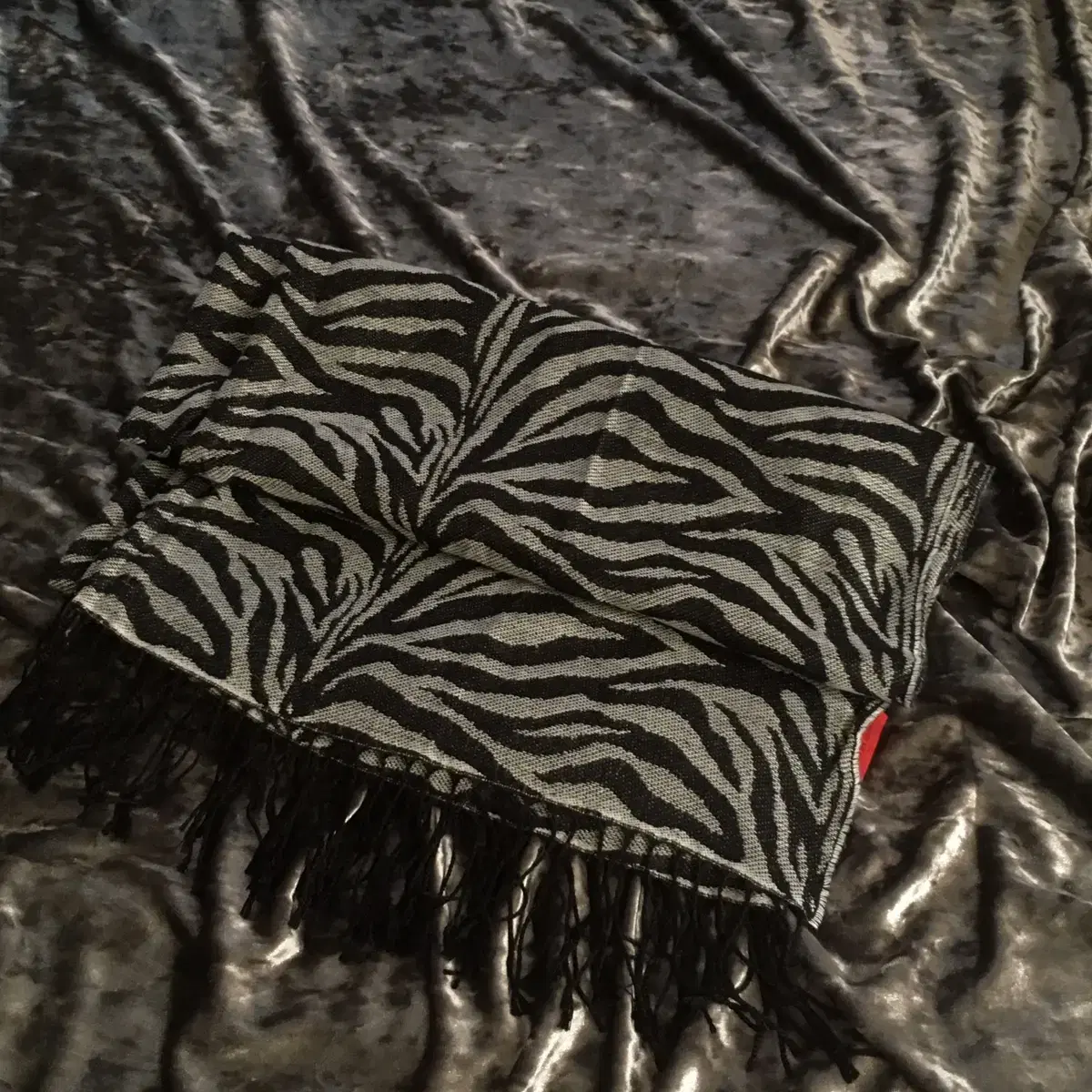 VINTAGE ZEBRA MUFFLER