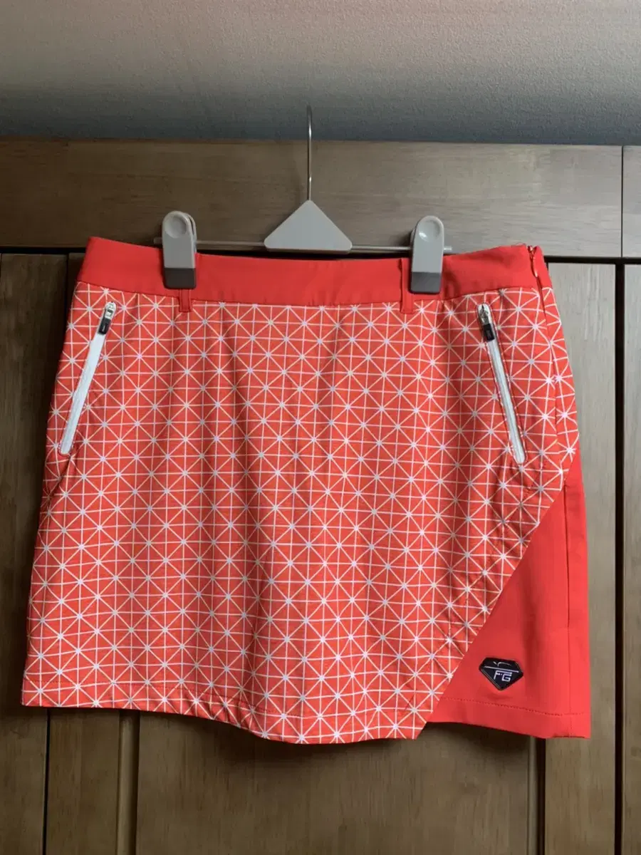 Phantom Golf Skirt