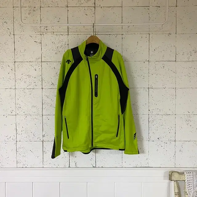 105 Descent Zip-Up Jersey