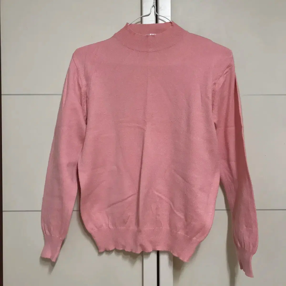 Pink salmon color Vahnmok Pola Knit