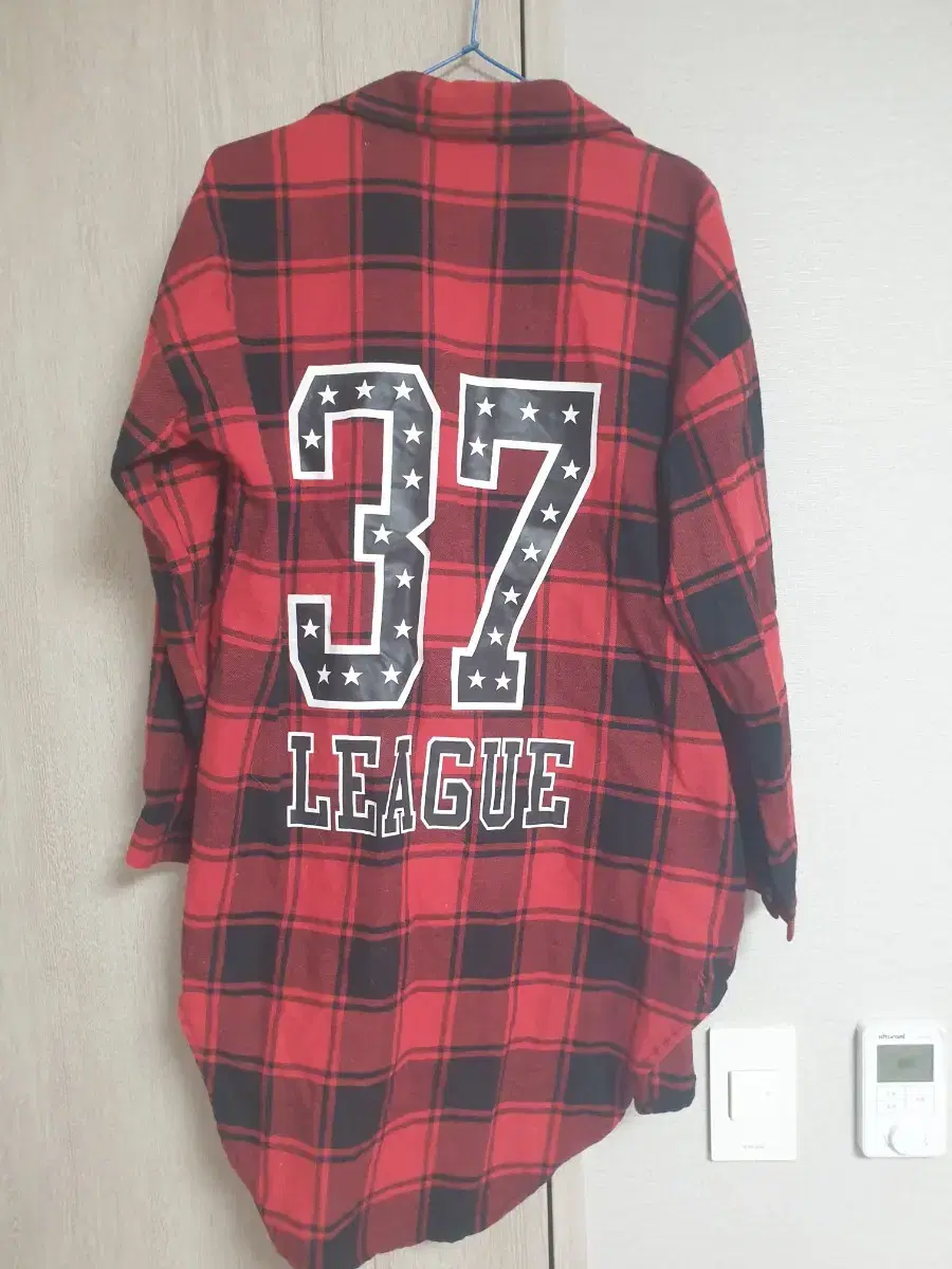 Big-size long-sleeved shirt