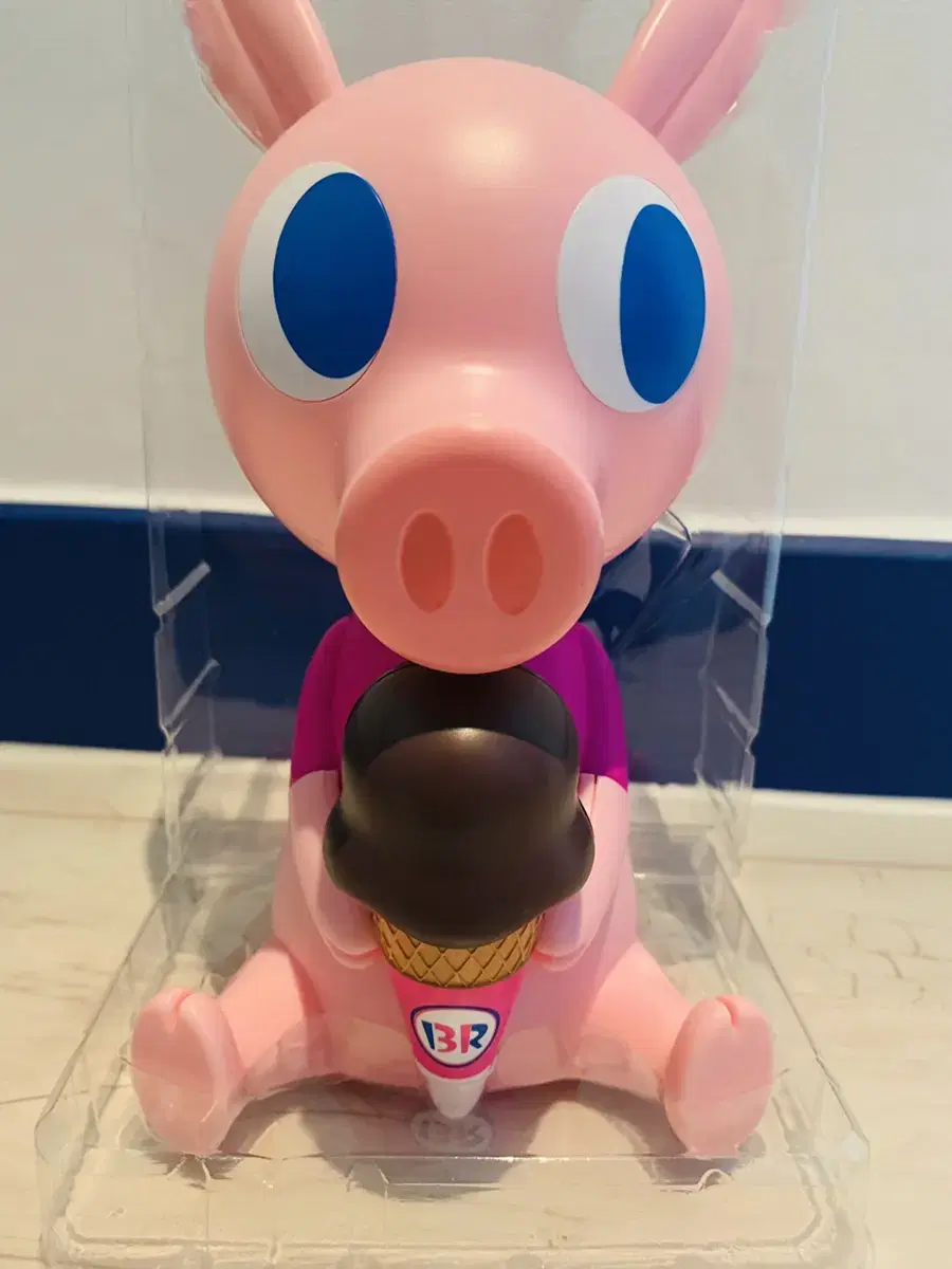 Figure: Baskin Robbins 31 Gully Gully Piggy Bank (New)