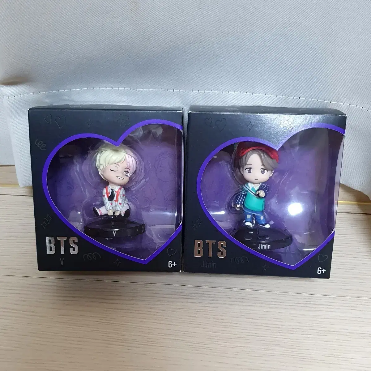 BTS 방탄 피규어 팝니다 tinytan 타이니탄 태형 호석 뷔 제이홉