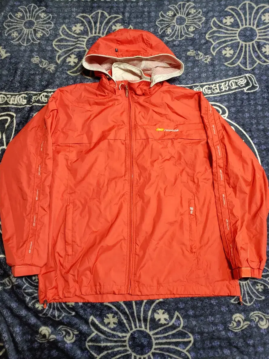 110 Reebok Windbreaker