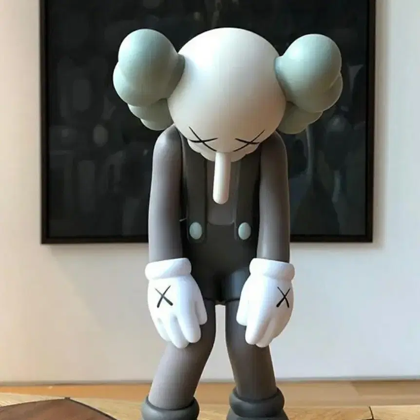 [국내배송] KAWS 카우스 small lie 피규어