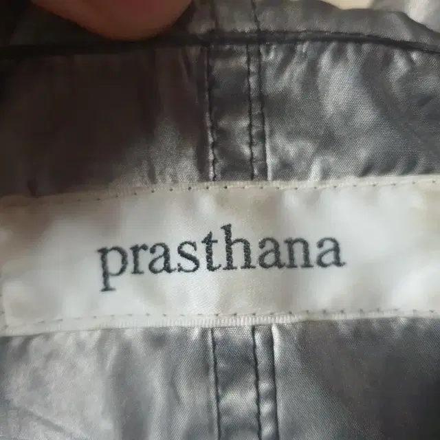 prasthana sack parka (티타늄 코팅 패브릭)