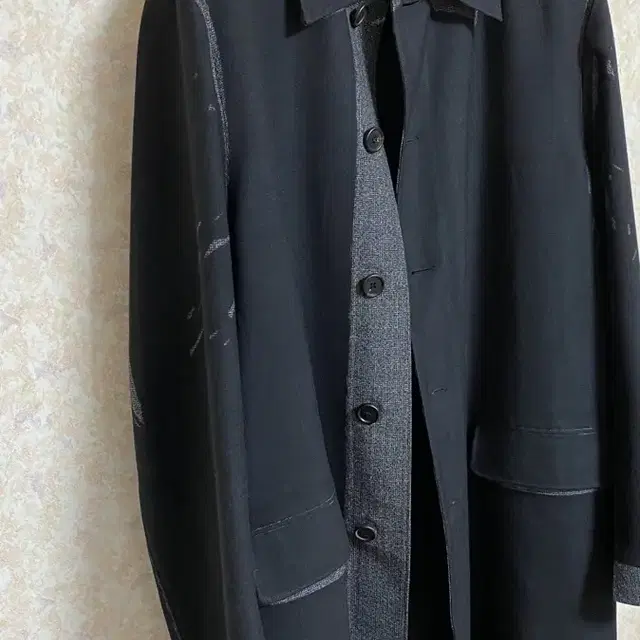 프라다 18FW 컬렉션 Overdyed wool coat (46)