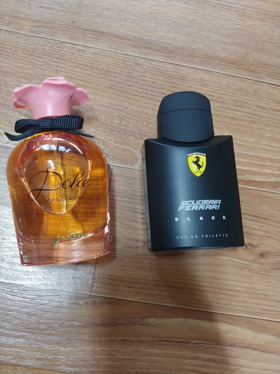 Ferrari Black Each xx