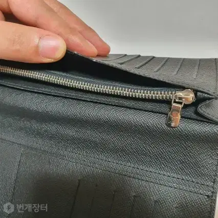 루이비통 예삐 장지갑