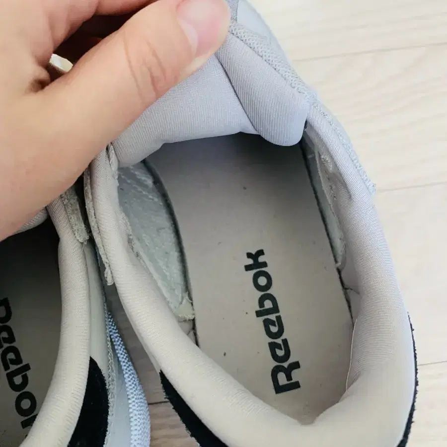 리북 운동화 Reebok 220사이즈 여성