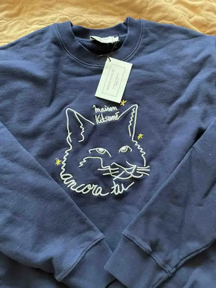 Maison kitsune angora man to man large for sale