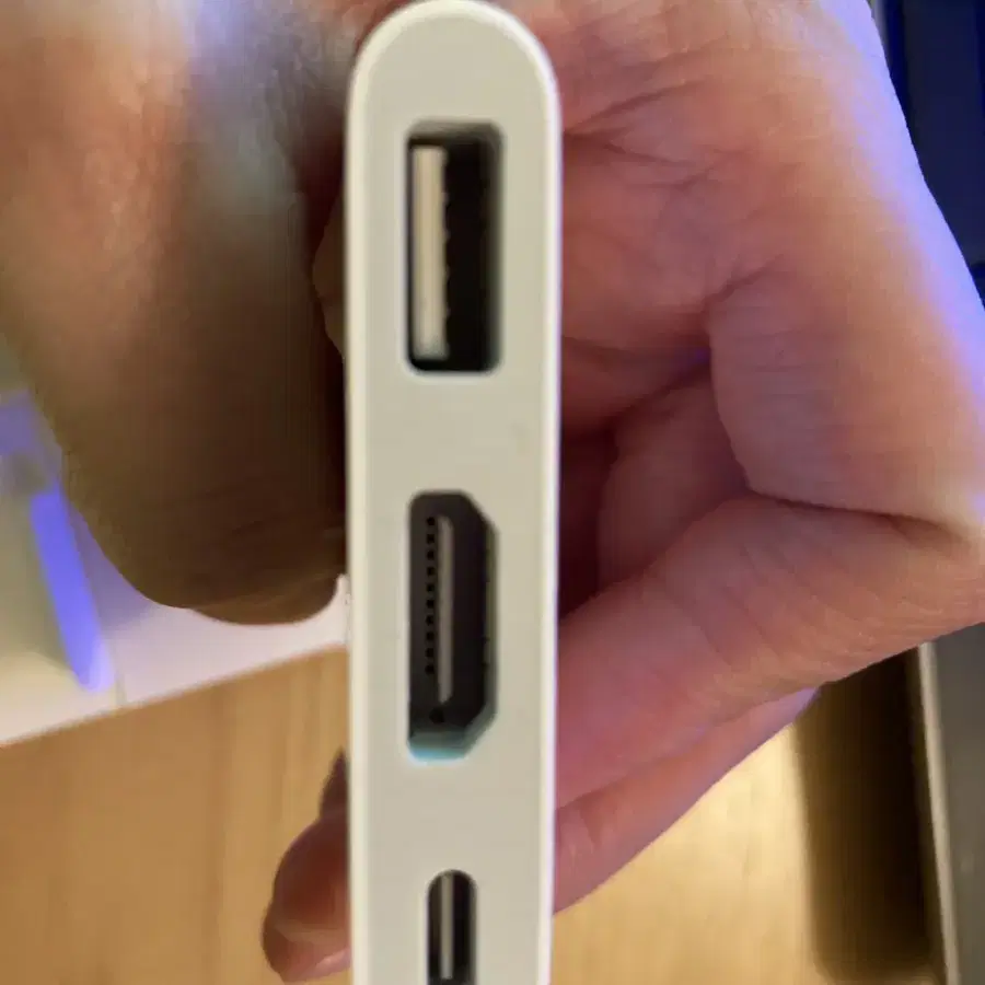 usb-c to digital AV