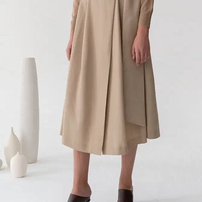 LE17 Beige Belted Wrap Skirt