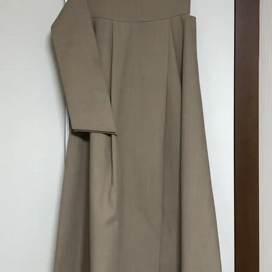 LE17 Beige Belted Wrap Skirt