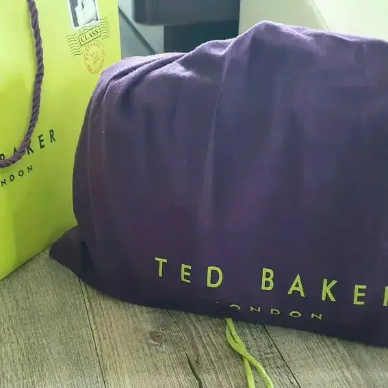 테드베이커 ted baker 가죽가방