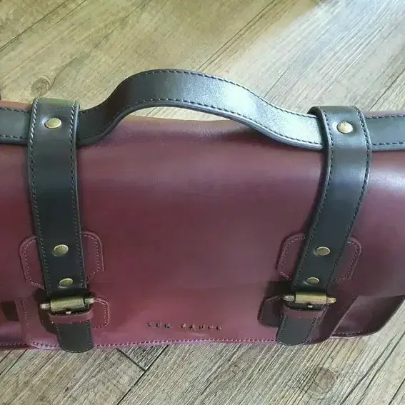 테드베이커 ted baker 가죽가방