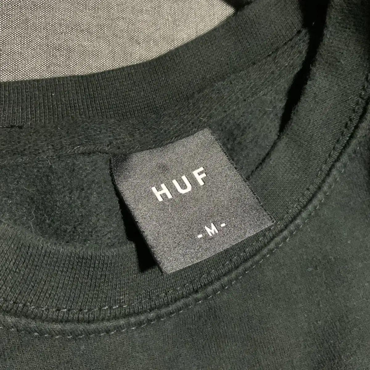 HUF crewneck shirts Sz Medium