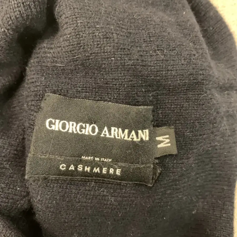 Giorgio armani 캐쉬미어비니